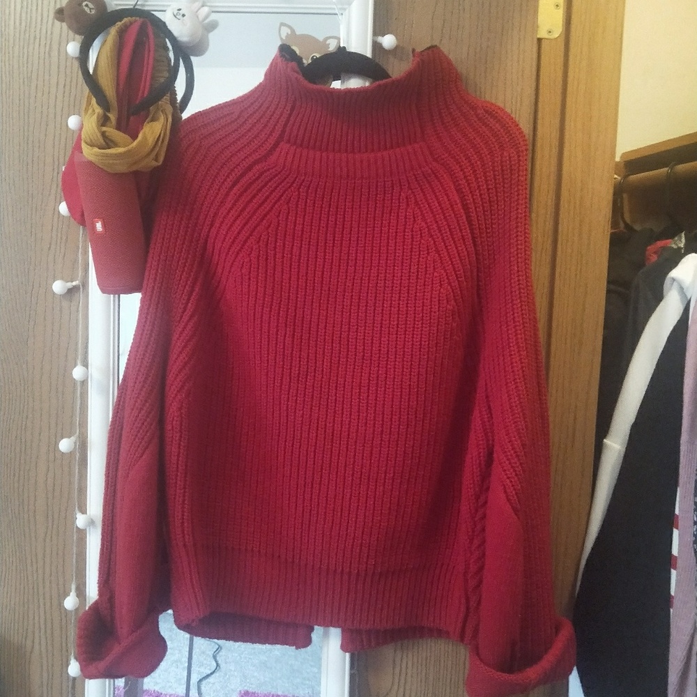 oversized sweater